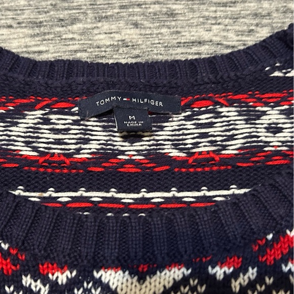 Women’s Medium Tommy Hilfiger Knit Sweater - Picture 2 of 3